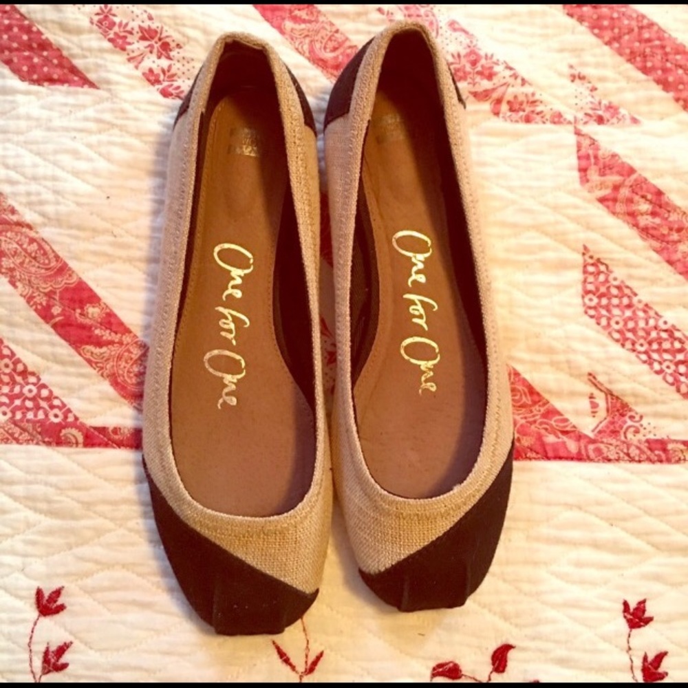 TOMS ballet flats